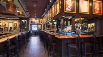 Dining at Hard Rock Cafe with Priority Seating