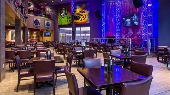 Dining at Hard Rock Cafe with Priority Seating