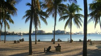 Miami Day Trip from New Orleans by Air with Hop-On Hop-Off