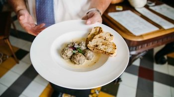Walking Food & History Tour of Downtown