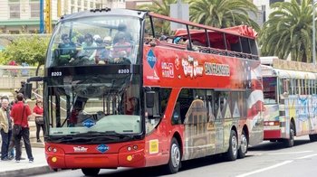 48-Hour Hop-On Hop-Off Pass & 3 Bus Tours Combo Package