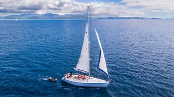 3-Day Small-Group Whitsunday Islands Sailing & Snorkelling Tour
