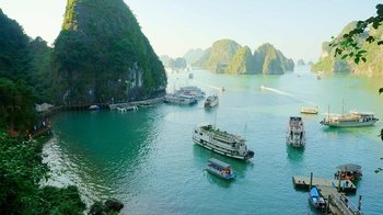 Full-Day Ha Long Bay Boat Excursion from Hanoi