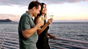 Honolulu Sunset Dinner Cruise Aboard the Majestic