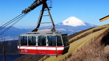 Private Full-Day Hakone Tour by Car with Lake Ashi Visit