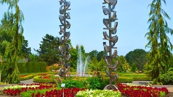 Falls, Garden & Wine Tour