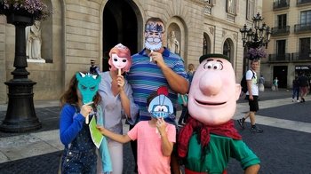 Gaudí Architecture Tour & Mosaic Workshop