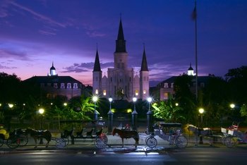 Royal Carriages History & Haunts Nighttime Carriage Tour
