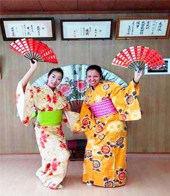 Enjoy Kimono Dressing and Traditional Japanese Dance