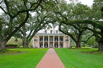 Guided Day Tour of Oak Alley Plantation