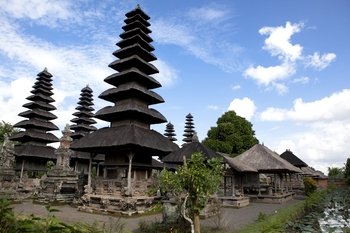 Full-day Bedugul - Tanah Lot Tour
