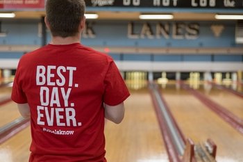 Boston Bowling & Bites Small Group Tour