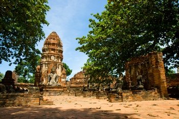 Ancient Temples of Ayutthaya, River Cruise and Lunch