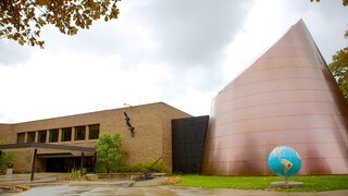 Top 10 Hotels In Mentor Ohio 51 Hotel Deals On Expedia Cleveland Museum Of Natural History