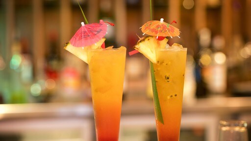 Daydream Island Rejuvenation Day Spa featuring drinks or beverages