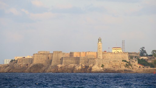 Malecón toont historisch erfgoed en algemene kustgezichten