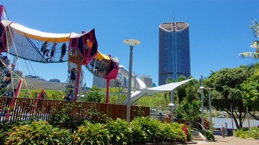 Southbank Parklands yang mencakup kebun dan pencakar langit