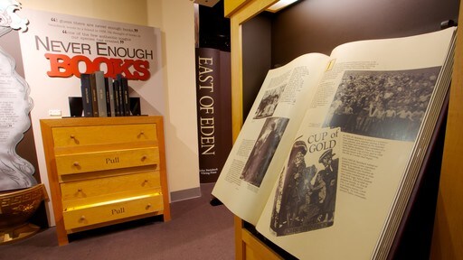 National Steinbeck Center bevat bewegwijzering en interieur
