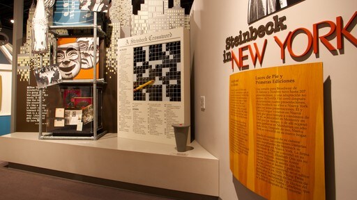 National Steinbeck Center bevat bewegwijzering en interieur