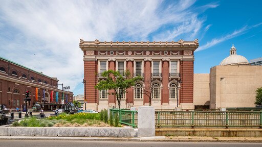 Back Bay yang mencakup arsitektur kuno