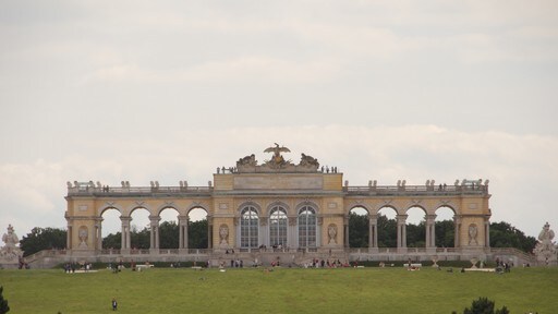 Viena que incluye elementos patrimoniales y arquitectura patrimonial