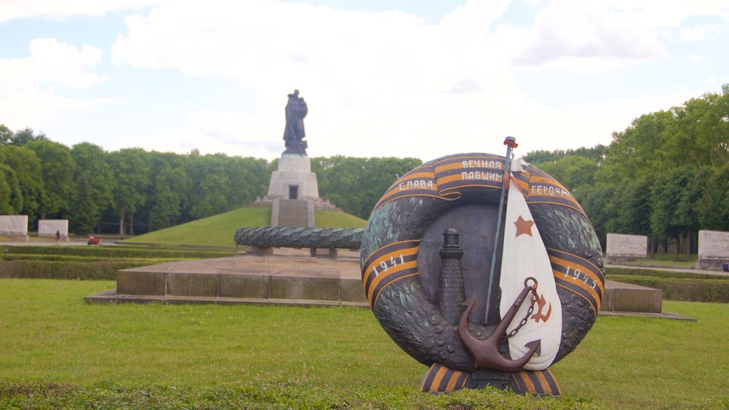 Berlin which includes a memorial, a statue or sculpture and a garden