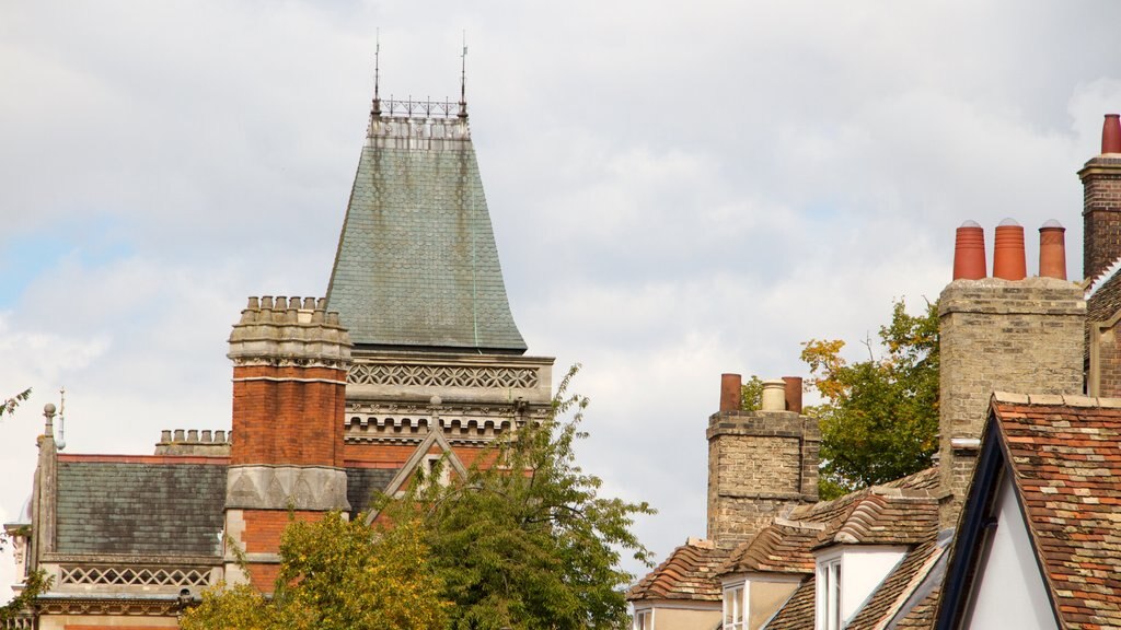 Cambridgeshire showing heritage architecture