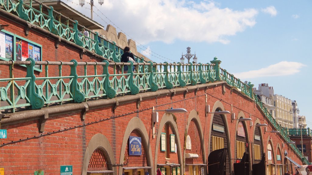 Brighton Beach toont historische architectuur