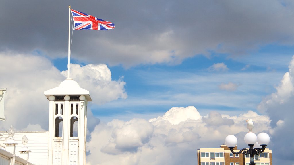 Brighton Pier inclusief historische architectuur