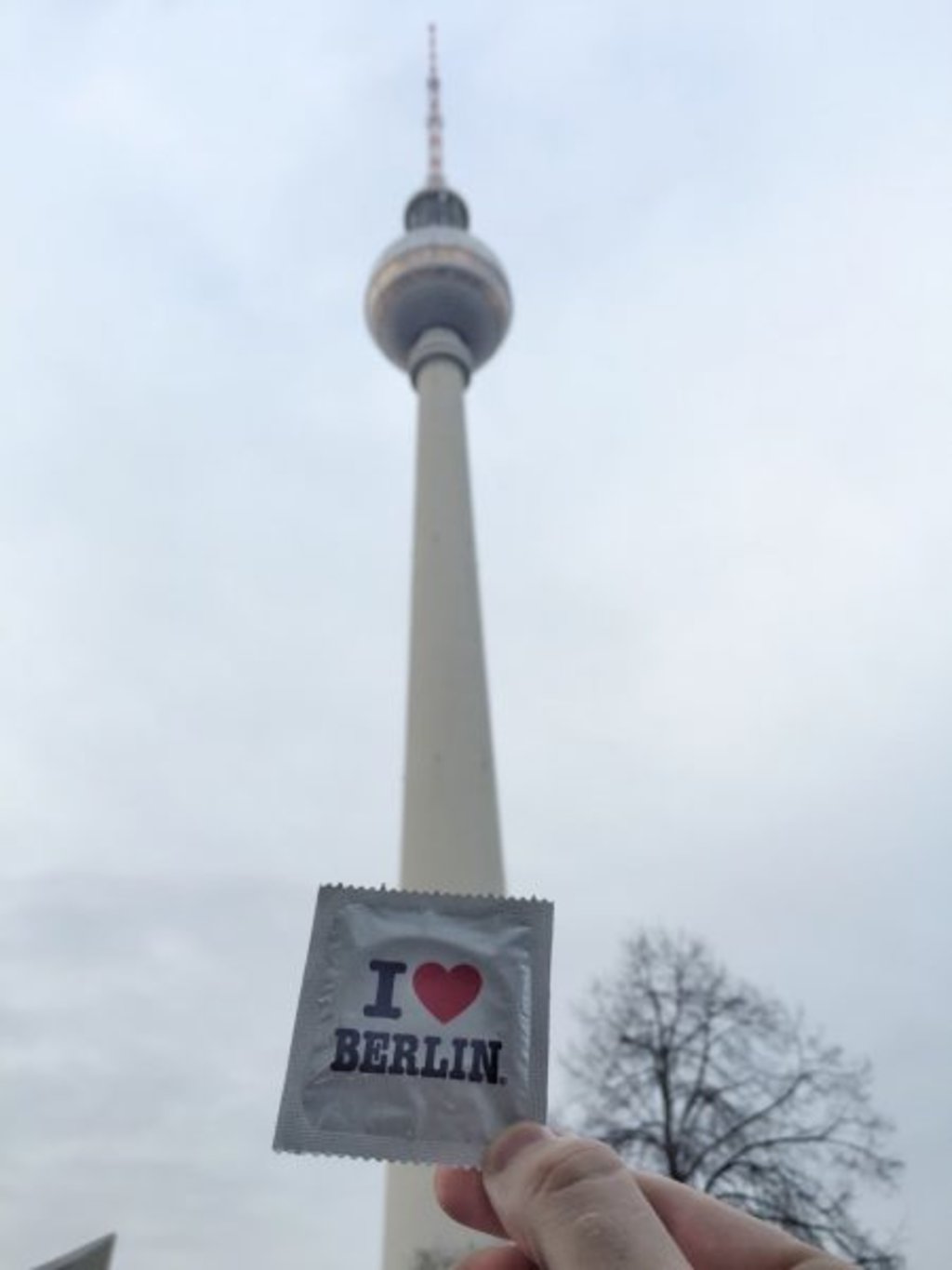 Fernsehturm mit Kondom