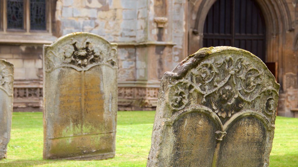 King\'s Lynn showing a cemetery