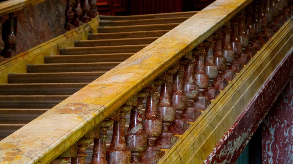 Fitzwilliam Museum showing interior views