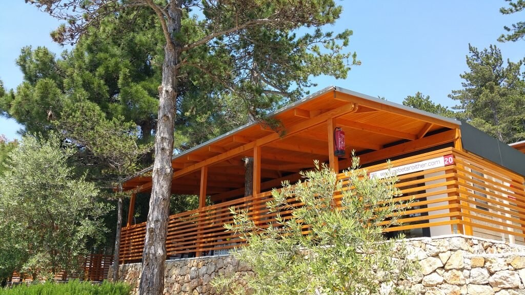 Ein Luxus-Mobilhome auf der Insel Cres in Kroatien