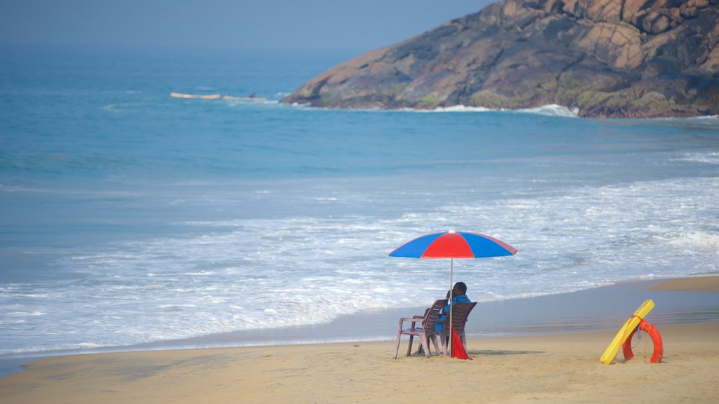 Hawah Beach showing a sandy beach