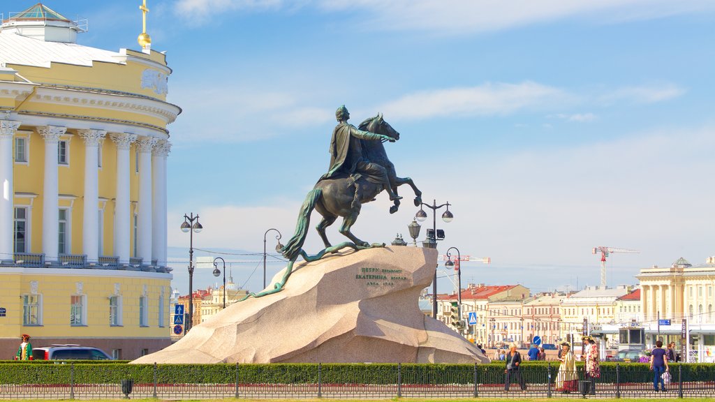 Jinete de Bronce que incluye una estatua o escultura