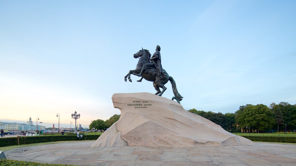 Bronze Horseman showing a statue or sculpture