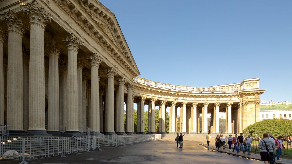 Kazankathedraal toont historische architectuur