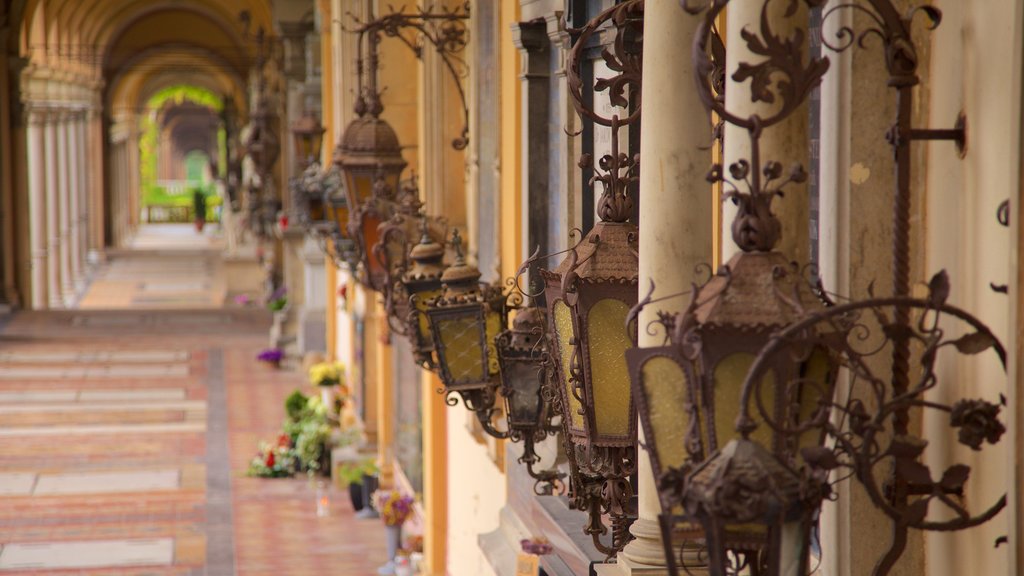 Mirogoj Cemetery showing a cemetery