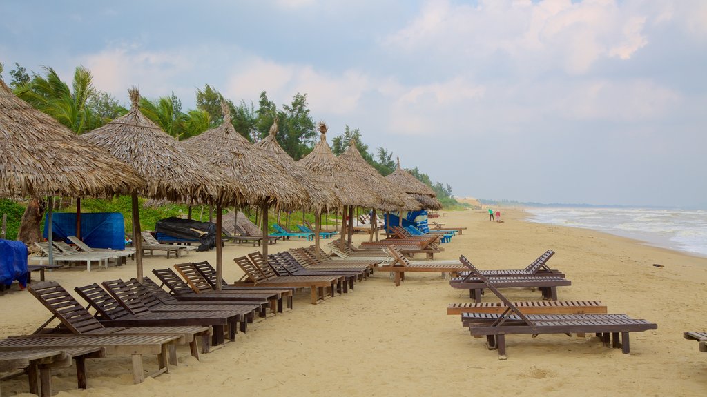 Hoi An bevat een zandstrand, een hotel en tropische uitzichten