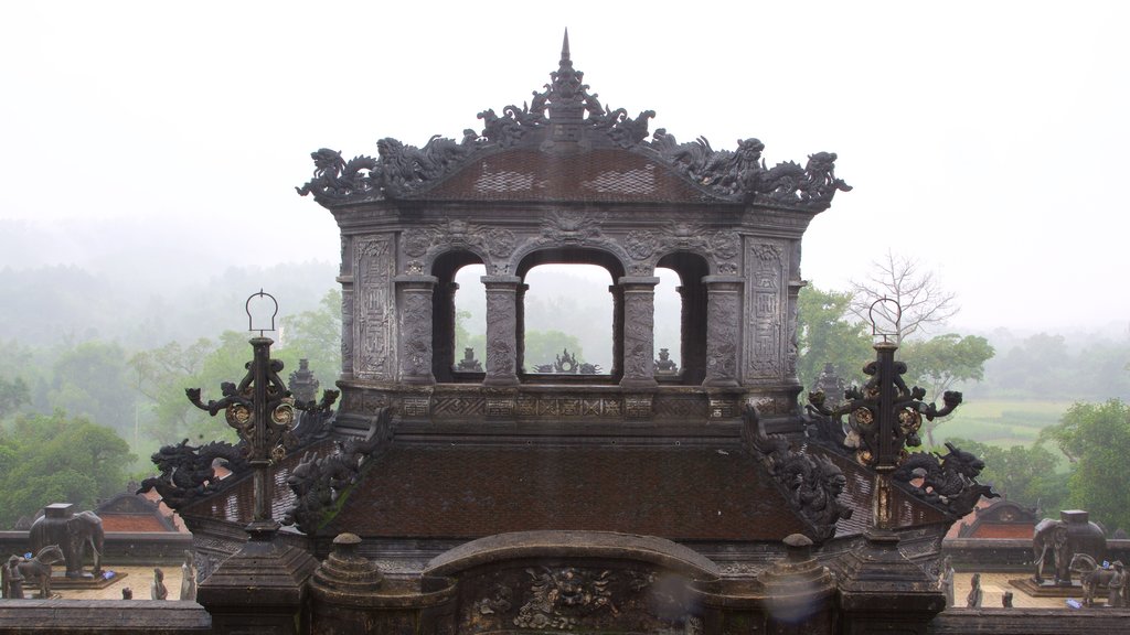 Tomb of Khai Dinh which includes heritage elements