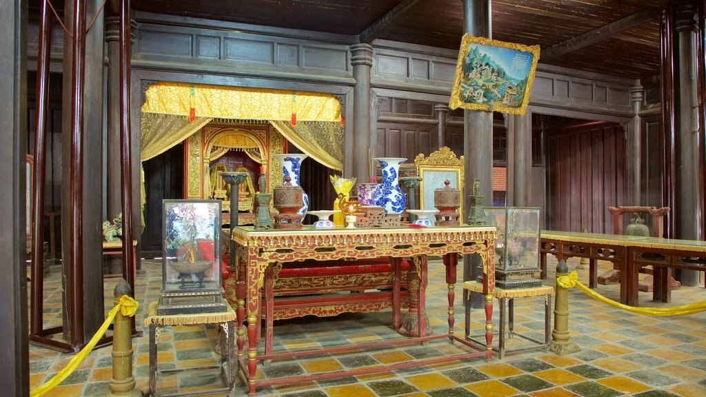 Tomb of Tu Duc featuring interior views