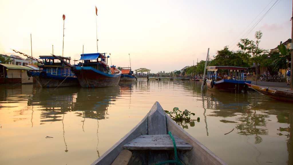 Hoi An which includes a river or creek and kayaking or canoeing