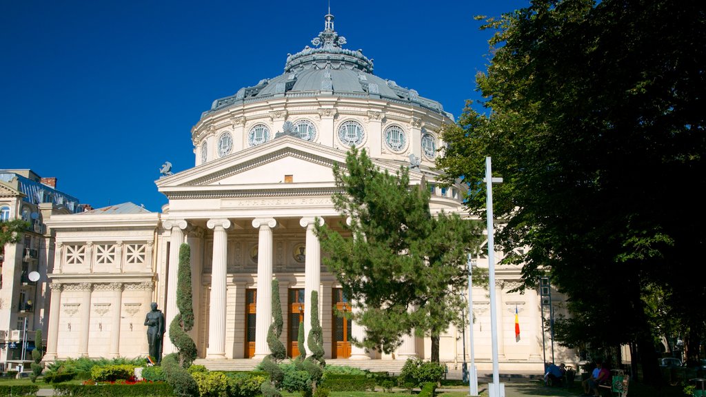 Ateneu Romeno caracterizando cenas de teatro, um parque e arquitetura de patrimônio