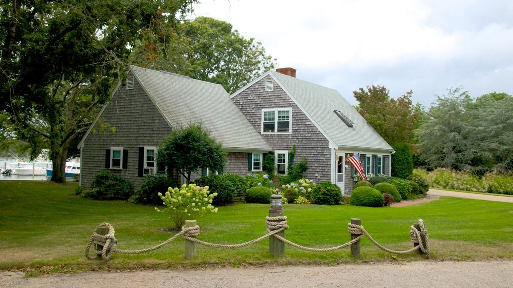 Orleans featuring a house