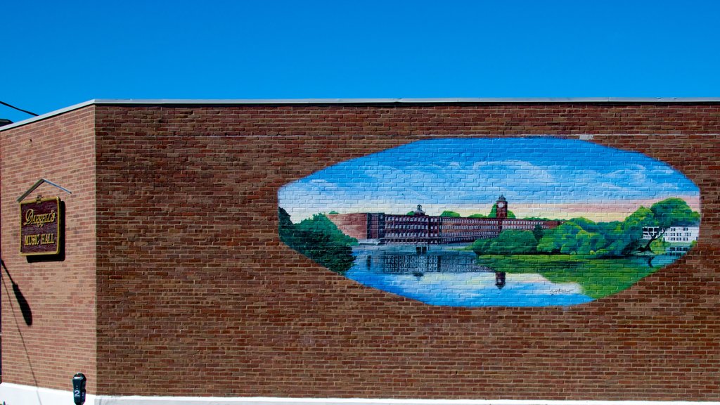 Nashua which includes outdoor art