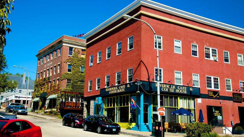 Nashua featuring café scenes