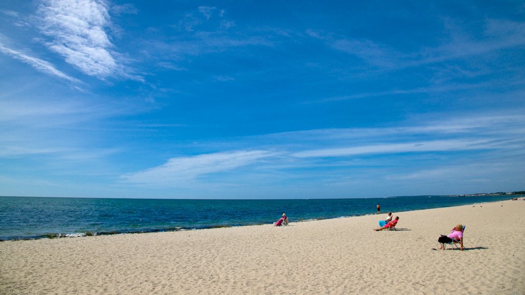 West Dennis Beach which includes a beach