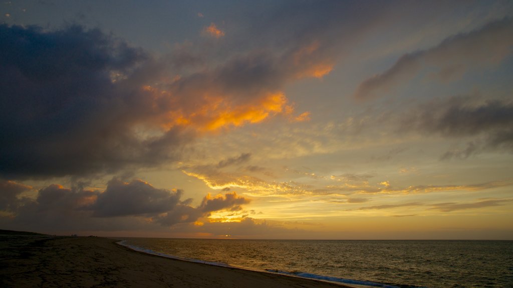 Provincetown mostrando paisagens litorâneas e um pôr do sol