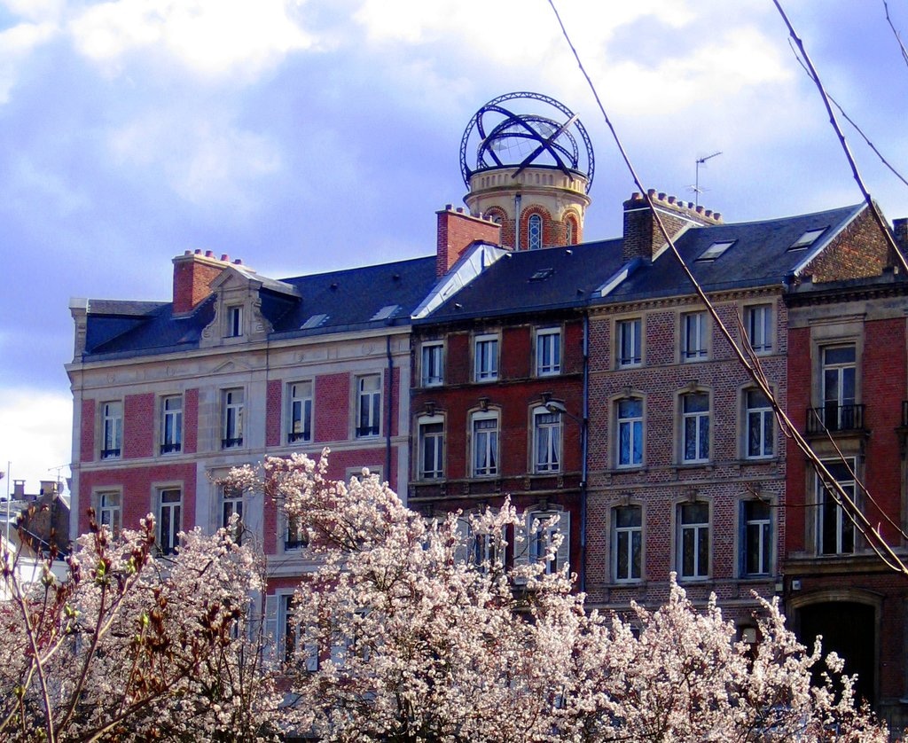Amiens_Tour_Jules_Verne_(depuis_boulevard)_1a.jpg