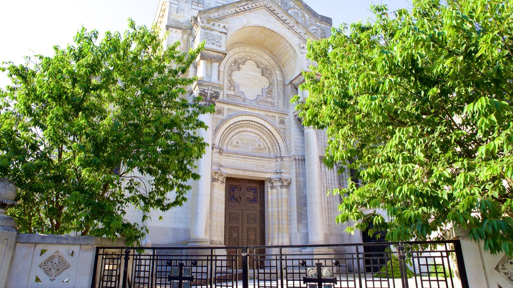 Saint Martin Basilica featuring heritage elements and a church or cathedral